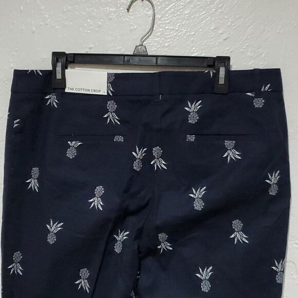 Ann Taylor The Cotton Crop Mid Rise Pineapple Pants in Navy Blue & White Size 12 - Picture 6 of 14